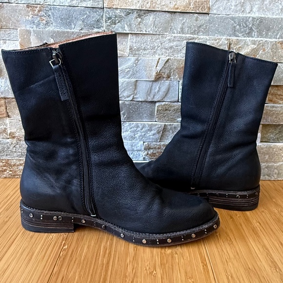 John Fluevog Nicola Black Leather Mid-Shin Boots - Picture 5 of 16